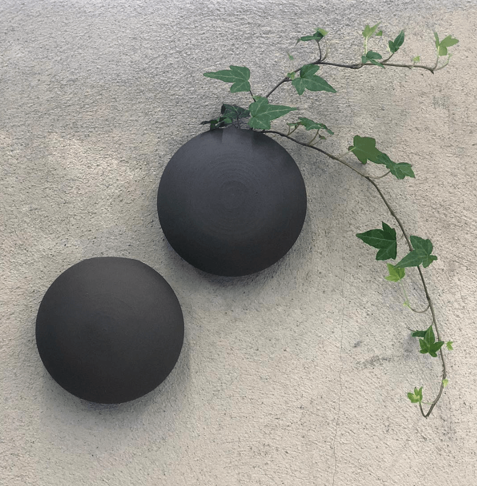 Postulína - Veggvasi Svartur